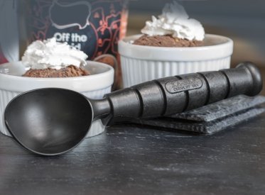 KA-BAR Dessert Destroyer Ice Cream Scoop and Ice Cream